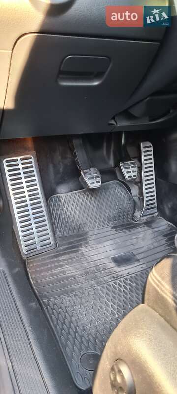 Седан Volkswagen Passat 2008 в Кременчуці