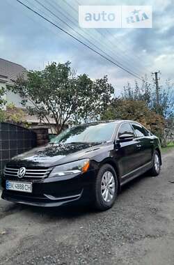 Седан Volkswagen Passat 2015 в Рівному