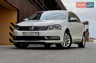 Седан Volkswagen Passat 2012 в Одесі