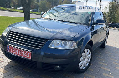 Седан Volkswagen Passat 2004 в Виннице