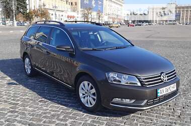 Універсал Volkswagen Passat 2013 в 
