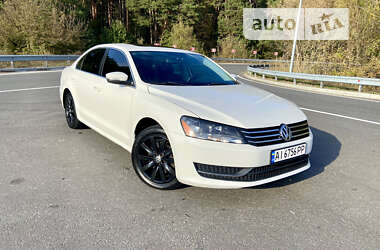 Седан Volkswagen Passat 2014 в Киеве