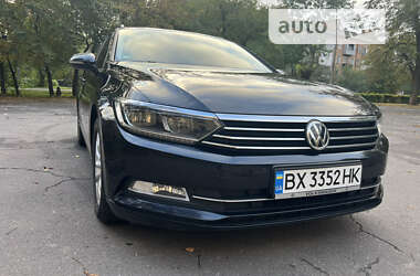 Универсал Volkswagen Passat 2015 в Староконстантинове