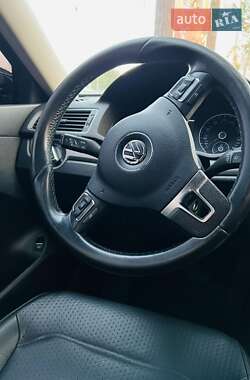 Седан Volkswagen Passat 2013 в Черкасах