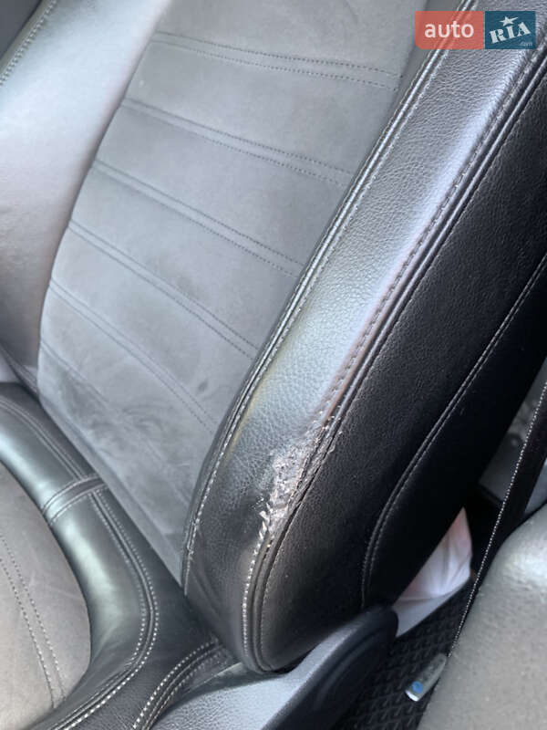 Универсал Volkswagen Passat 2010 в Львове