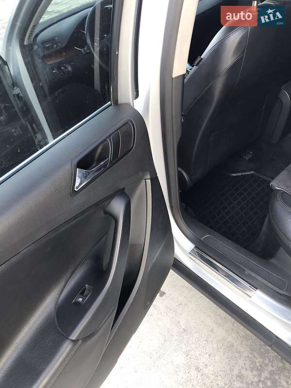 Седан Volkswagen Passat 2006 в Кам'янець-Подільському