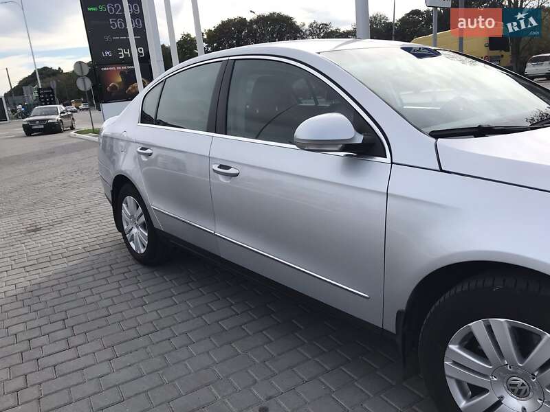 Седан Volkswagen Passat 2006 в Кам'янець-Подільському