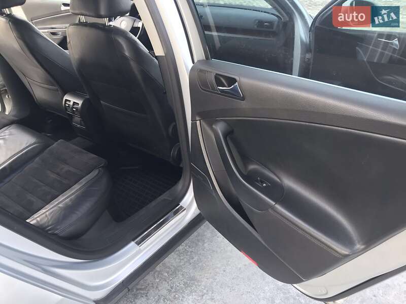 Седан Volkswagen Passat 2006 в Кам'янець-Подільському