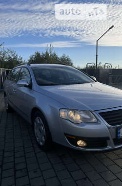 Универсал Volkswagen Passat 2010 в Ивано-Франковске