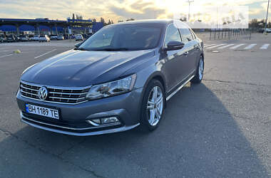 Седан Volkswagen Passat 2016 в Одессе