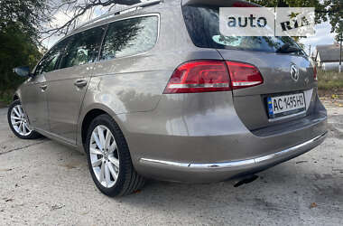 Універсал Volkswagen Passat 2011 в Луцьку