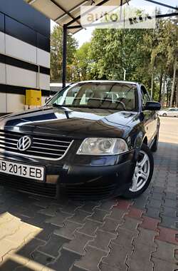 Седан Volkswagen Passat 2003 в Виннице