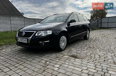 Универсал Volkswagen Passat 2010 в Нововолынске