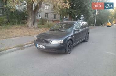 Універсал Volkswagen Passat 1997 в Києві