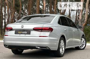 Седан Volkswagen Passat 2019 в Києві