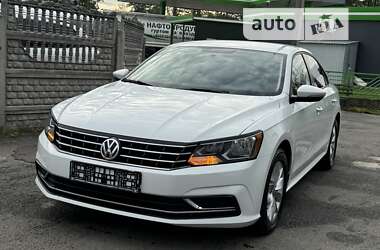 Седан Volkswagen Passat 2017 в Тернополі