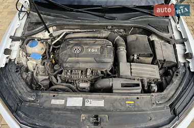 Седан Volkswagen Passat 2017 в 