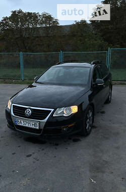 Универсал Volkswagen Passat 2006 в Вознесенске