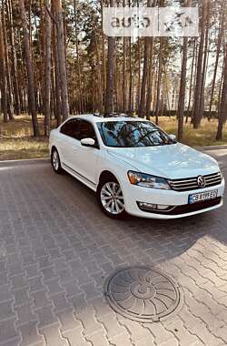 Седан Volkswagen Passat 2012 в Буче