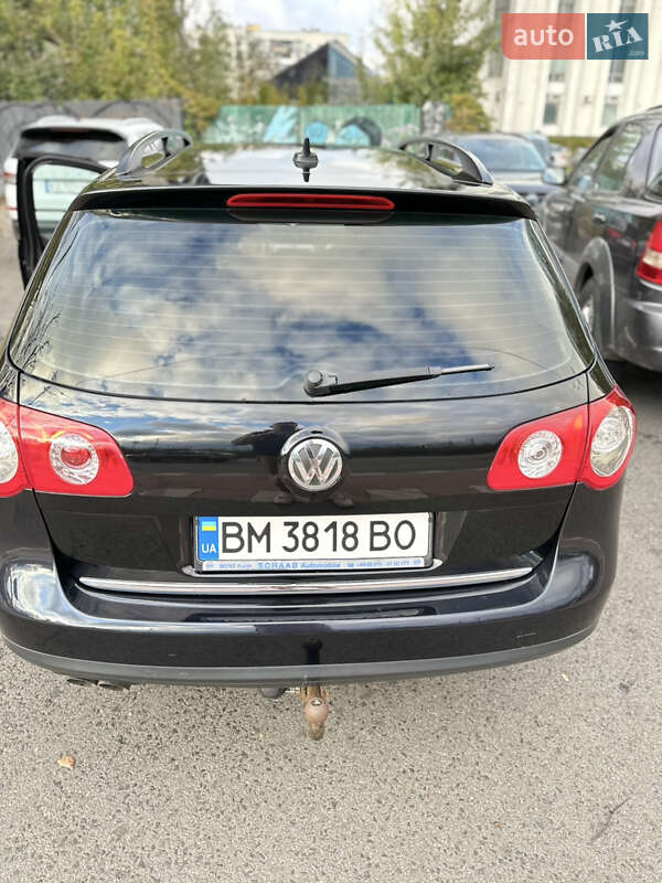 Универсал Volkswagen Passat 2010 в Киеве