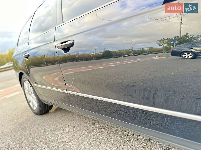 Универсал Volkswagen Passat 2010 в Киеве