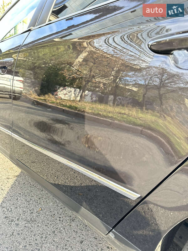 Универсал Volkswagen Passat 2010 в Киеве