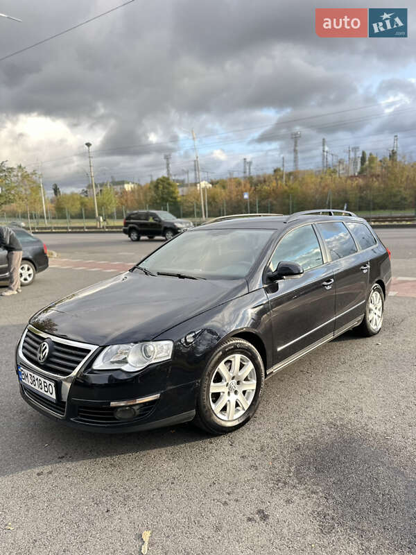 Универсал Volkswagen Passat 2010 в Киеве