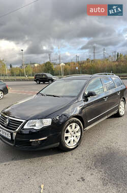Универсал Volkswagen Passat 2010 в 