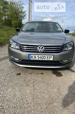 Седан Volkswagen Passat 2013 в Киеве