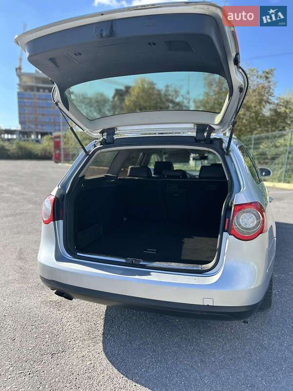 Універсал Volkswagen Passat 2005 в Ужгороді