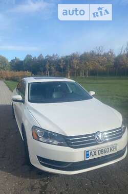 Седан Volkswagen Passat 2012 в Житомирі