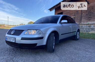 Седан Volkswagen Passat 2001 в Бердичеве