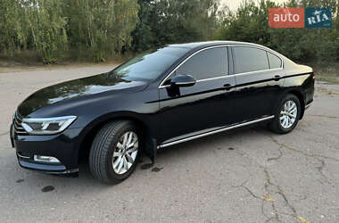 Седан Volkswagen Passat 2015 в 