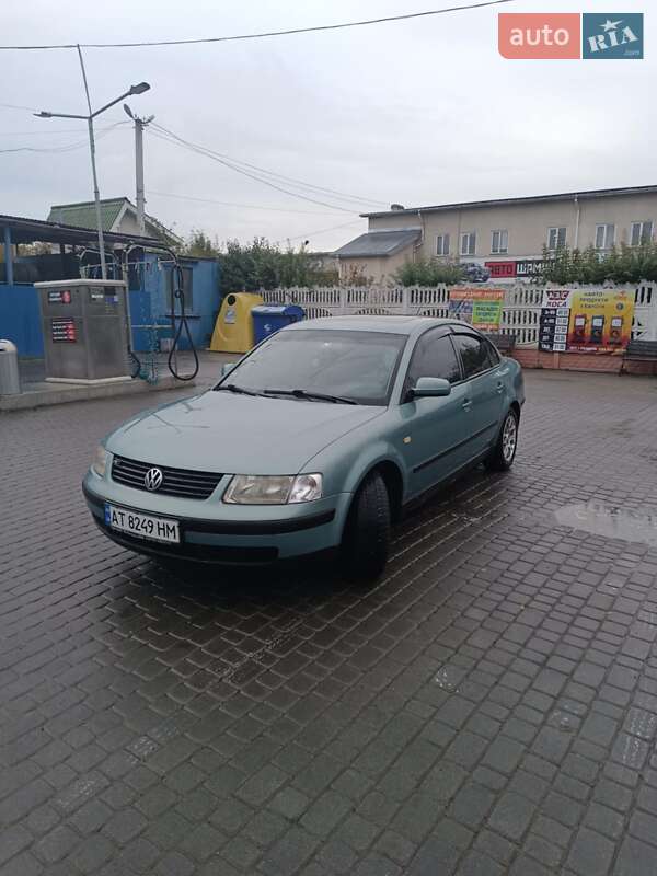 Седан Volkswagen Passat 1999 в Ивано-Франковске