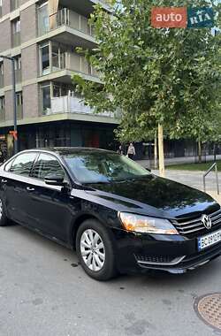 Седан Volkswagen Passat 2014 в Києві