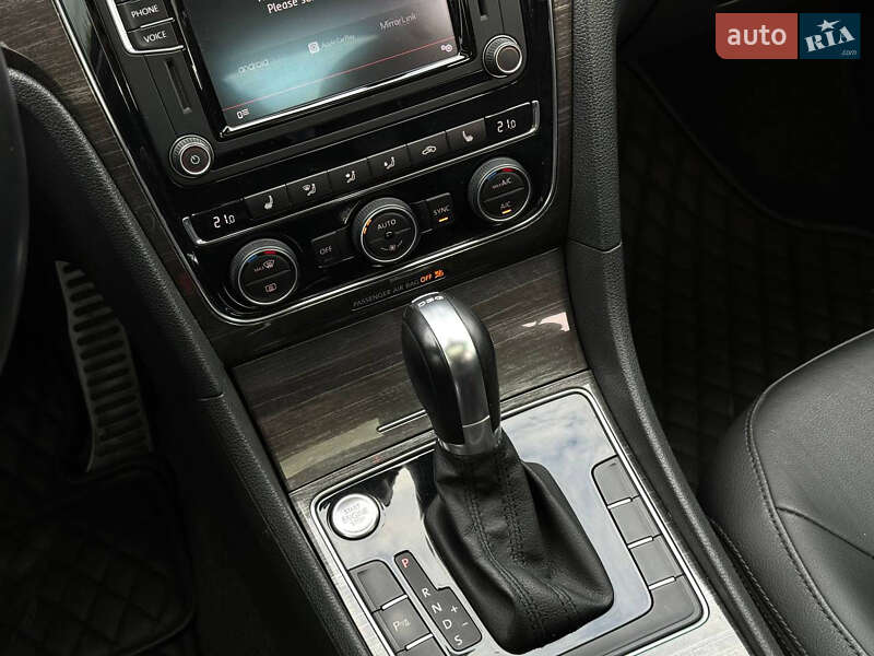 Седан Volkswagen Passat 2016 в Києві фото 17 Седан Volkswagen Passat 2016 в Києві