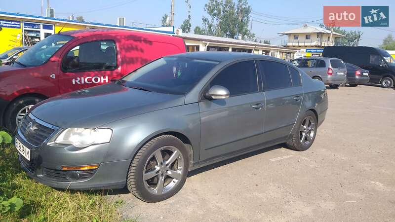 Седан Volkswagen Passat 2009 в Львові
