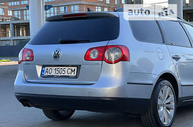 Універсал Volkswagen Passat 2010 в Ужгороді