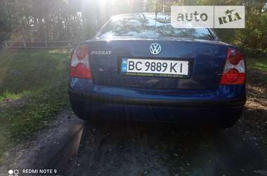 Седан Volkswagen Passat 2001 в Львове