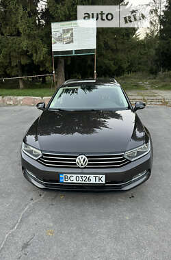 Універсал Volkswagen Passat 2014 в Львові