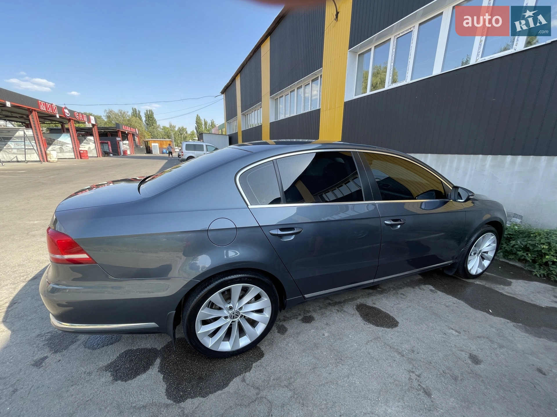 2011 Volkswagen Passat - мініатюра 2