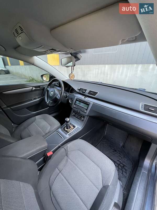 Седан Volkswagen Passat 2011 в Нежине