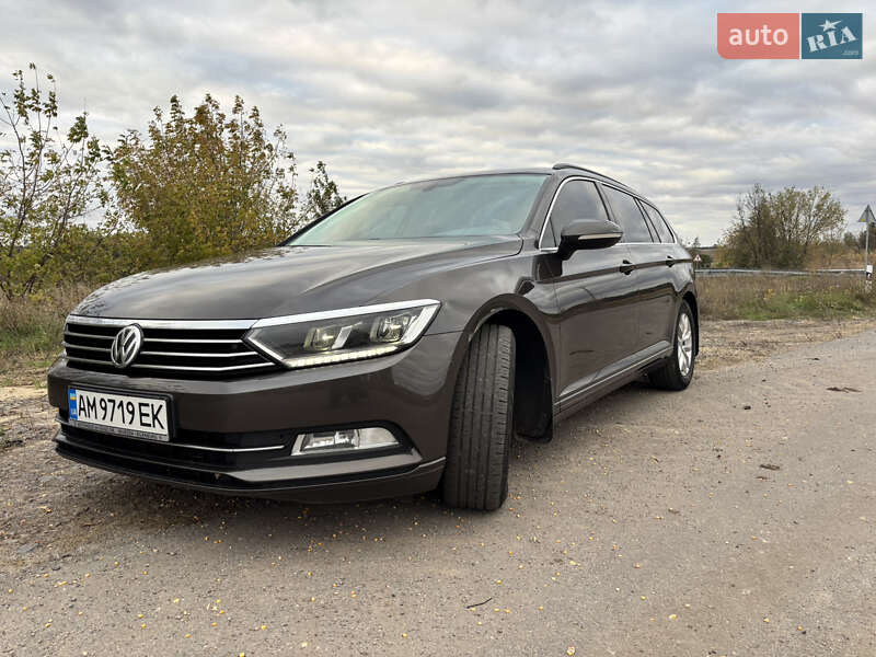 Универсал Volkswagen Passat 2017 в Житомире