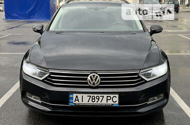 Універсал Volkswagen Passat 2016 в Софіївській Борщагівці