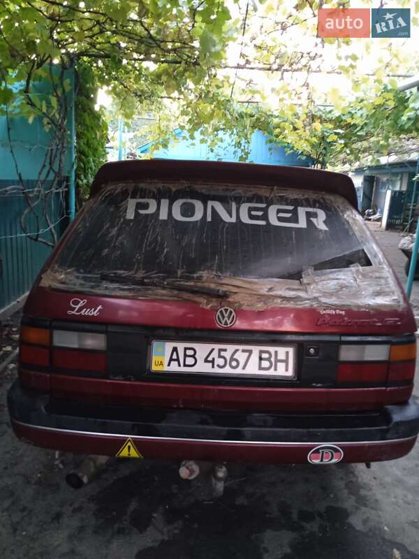 Універсал Volkswagen Passat 1990 в Чечельнику