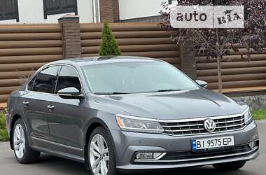 Седан Volkswagen Passat 2016 в Києві