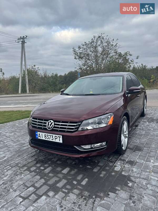 Седан Volkswagen Passat 2013 в Киеве