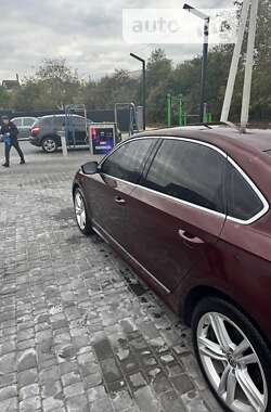 Седан Volkswagen Passat 2013 в Фастове