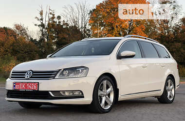 Універсал Volkswagen Passat 2011 в Радивиліві