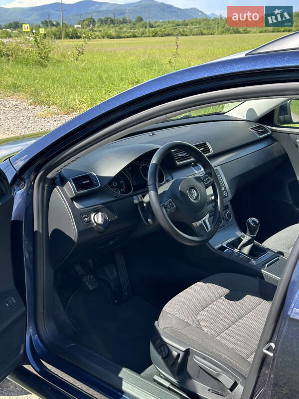 Универсал Volkswagen Passat 2013 в Хусте